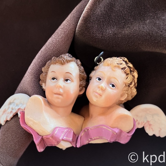 1983 Hallmark QX4229 "Baroque Angels" Ornament - Picture 7 of 9